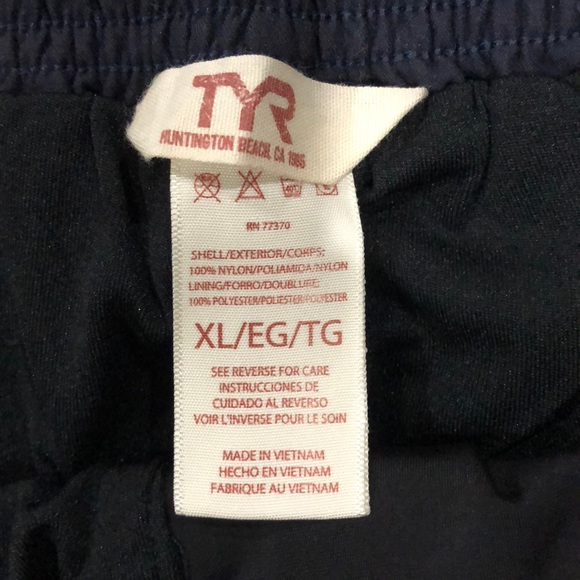 Brand new swim trunks - Picture 3 of 3